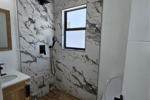 Apartamento en alquiler en Hollywood, Florida, 18.58 m2 № 1711149 - foto 24