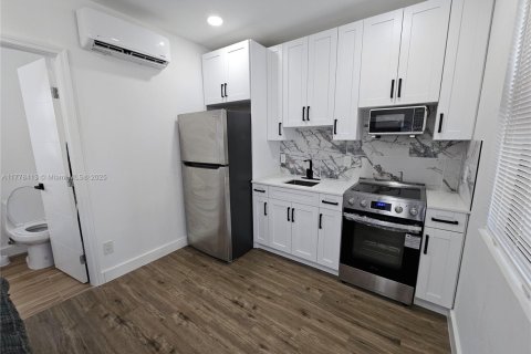 Apartamento en alquiler en Hollywood, Florida, 18.58 m2 № 1711149 - foto 21