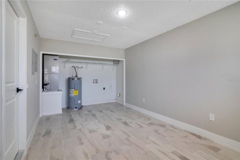 Casa en venta en Orlando, Florida, 3 dormitorios, 108.05 m2 № 1911903 - foto 15