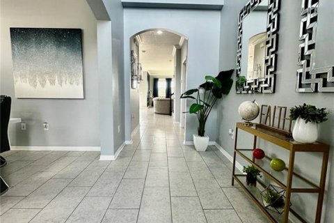 Villa ou maison à vendre à Orlando, Floride: 5 chambres, 348.29 m2 № 1261514 - photo 2