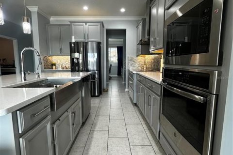 Villa ou maison à vendre à Orlando, Floride: 5 chambres, 348.29 m2 № 1261514 - photo 14