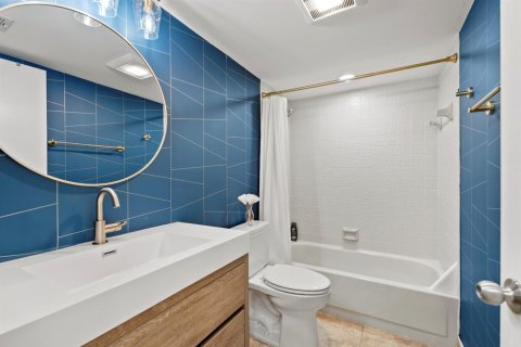 Touwnhouse à vendre à Palm Beach Gardens, Floride: 2 chambres, 138.52 m2 № 2077501 - photo 13