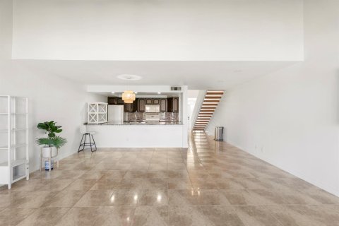 Touwnhouse à vendre à Palm Beach Gardens, Floride: 2 chambres, 138.52 m2 № 2077501 - photo 5