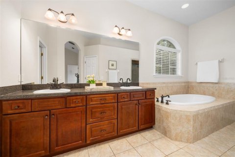 Villa ou maison à vendre à Alachua, Floride: 4 chambres, 212.65 m2 № 2407053 - photo 23