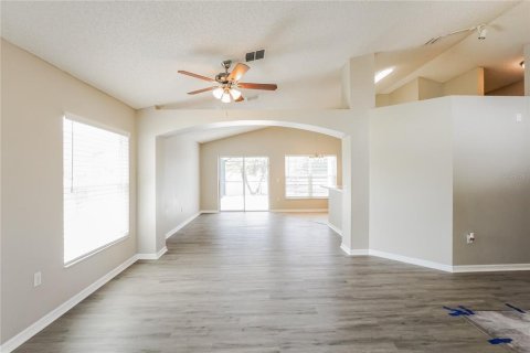 Casa en venta en Kissimmee, Florida, 3 dormitorios, 137.5 m2 № 1907248 - foto 5