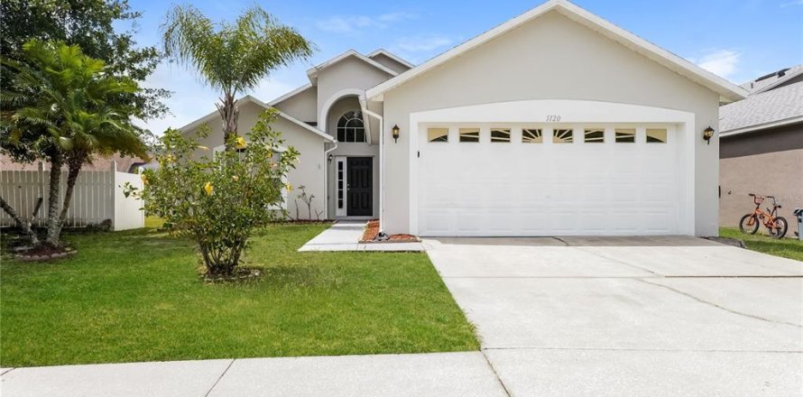 Casa en Kissimmee, Florida 3 dormitorios, 137.5 m2 № 1907248