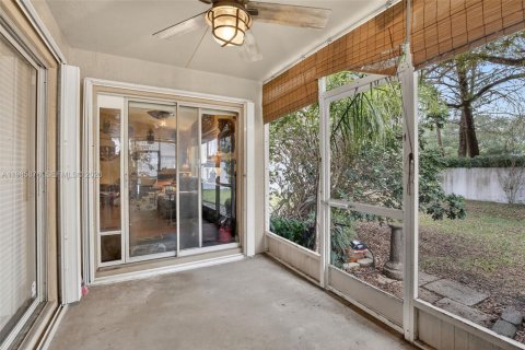 House in Miramar, Florida 3 bedrooms, 151.62 sq.m. № 2044780 - photo 26