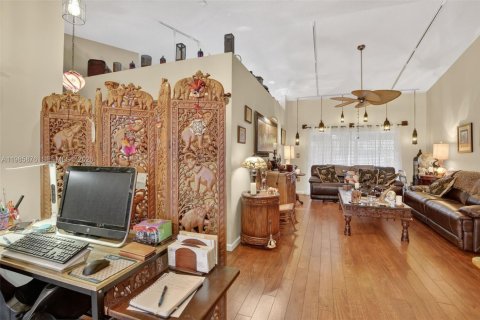 House in Miramar, Florida 3 bedrooms, 151.62 sq.m. № 2044780 - photo 7