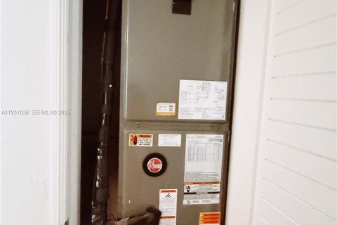 Снять в аренду виллу или дом в Бискейн-Парк, Флорида 3 спальни, 75.81м2, № 1990209 - фото 19