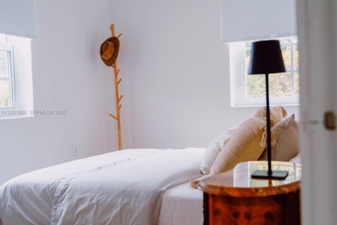 Снять в аренду виллу или дом в Бискейн-Парк, Флорида 3 спальни, 75.81м2, № 1990209 - фото 8