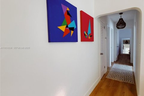 Снять в аренду виллу или дом в Бискейн-Парк, Флорида 3 спальни, 75.81м2, № 1990209 - фото 18