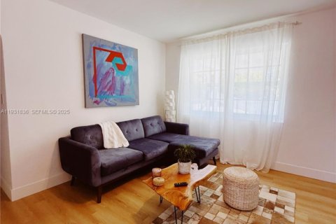 Снять в аренду виллу или дом в Бискейн-Парк, Флорида 3 спальни, 75.81м2, № 1990209 - фото 27