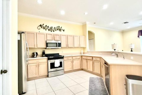 House in Vero Beach, Florida 3 bedrooms, 191.47 sq.m. № 2083327 - photo 6