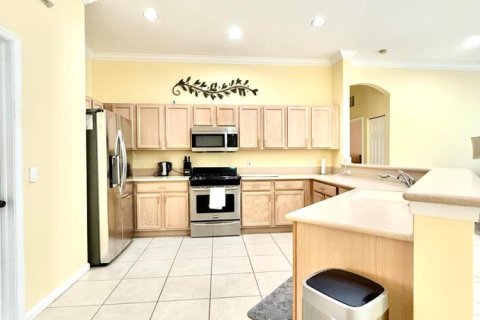 House in Vero Beach, Florida 3 bedrooms, 191.47 sq.m. № 2083327 - photo 8