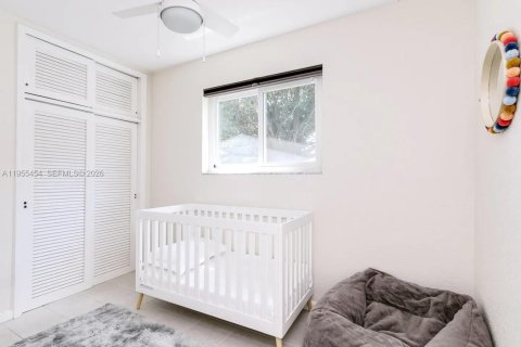 Villa ou maison à vendre à Hollywood, Floride: 5 chambres, 255.85 m2 № 2010998 - photo 16