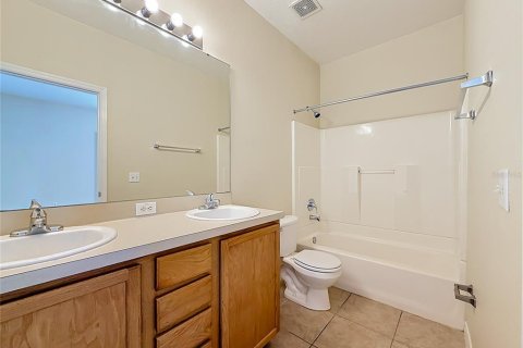 Adosado en venta en Clermont, Florida, 3 dormitorios, 139.63 m2 № 2207823 - foto 22