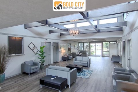 Propiedad comercial en venta en Orange Park, Florida, 802.03 m2 № 767150 - foto 1