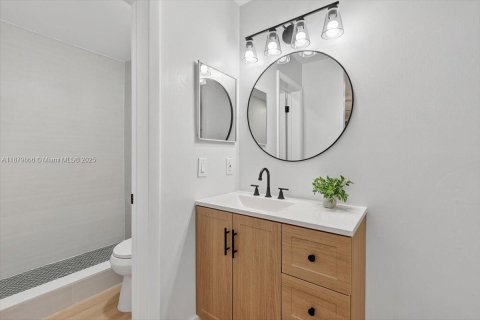 Condo in Coconut Creek, Florida, 2 bedrooms  № 1921424 - photo 14