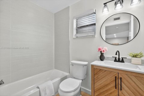 Condo in Coconut Creek, Florida, 2 bedrooms  № 1921424 - photo 20