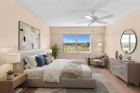 Condo in Pembroke Pines, Florida, 2 bedrooms  № 2051482 - photo 26