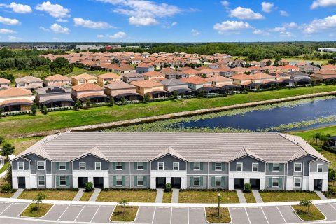 Adosado en venta en Davenport, Florida, 5 dormitorios, 211.91 m2 № 2208610 - foto 14