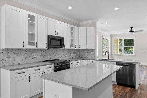 Casa en venta en Tampa, Florida, 3 dormitorios, 147.34 m2 № 1789378 - foto 17