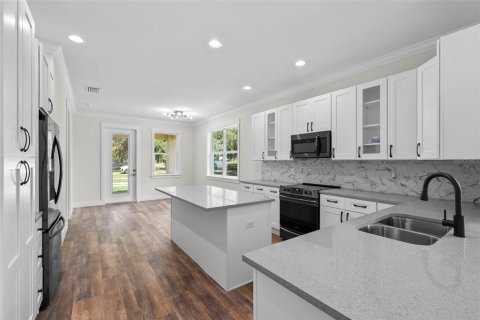 Casa en venta en Tampa, Florida, 3 dormitorios, 147.34 m2 № 1789378 - foto 14