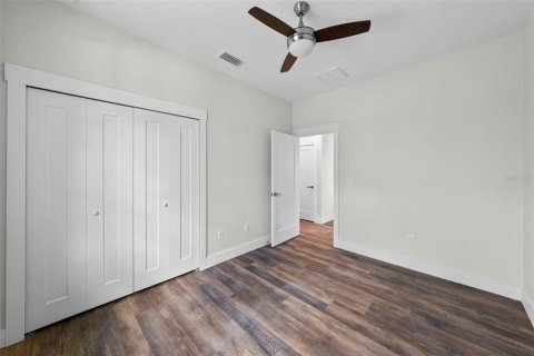 Casa en venta en Tampa, Florida, 3 dormitorios, 147.34 m2 № 1789378 - foto 26