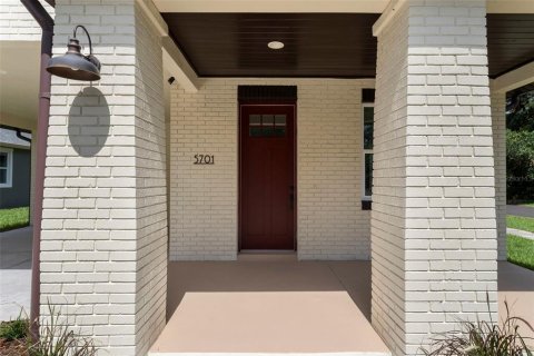 Casa en venta en Tampa, Florida, 3 dormitorios, 147.34 m2 № 1789378 - foto 2