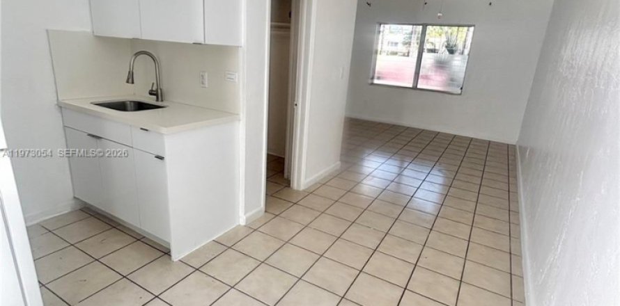 Estudio en Coral Gables, Florida № 2033213