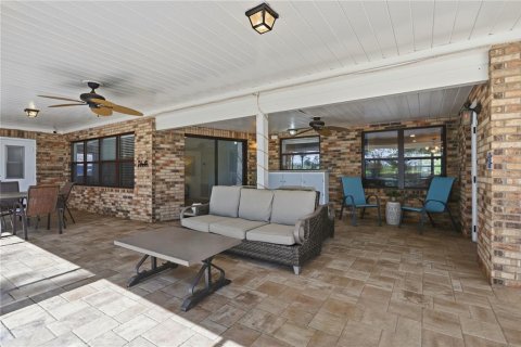 Casa en venta en Deltona, Florida, 3 dormitorios, 195.19 m2 № 2312329 - foto 6