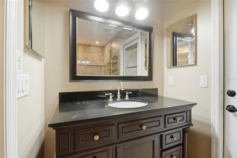 Casa en venta en Deltona, Florida, 3 dormitorios, 195.19 m2 № 2312329 - foto 15
