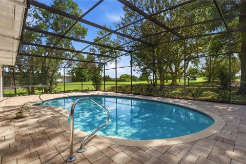 Casa en venta en Deltona, Florida, 3 dormitorios, 195.19 m2 № 2312329 - foto 2