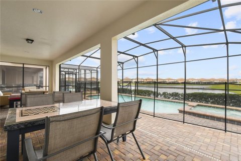 House in Kissimmee, Florida 9 bedrooms, 407.93 sq.m. № 1776641 - photo 26