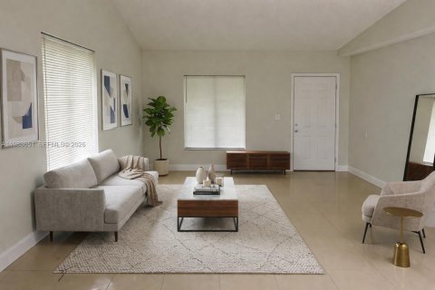 Adosado en alquiler en Homestead, Florida, 3 dormitorios, 105.91 m2 № 2047945 - foto 2