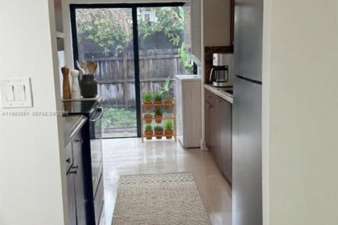 Adosado en alquiler en Homestead, Florida, 3 dormitorios, 105.91 m2 № 2047945 - foto 7