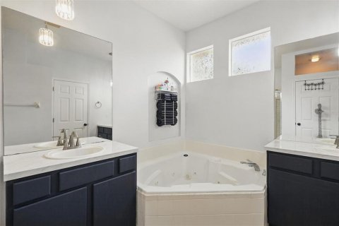 House in Clermont, Florida 3 bedrooms, 181.72 sq.m. № 1526760 - photo 26