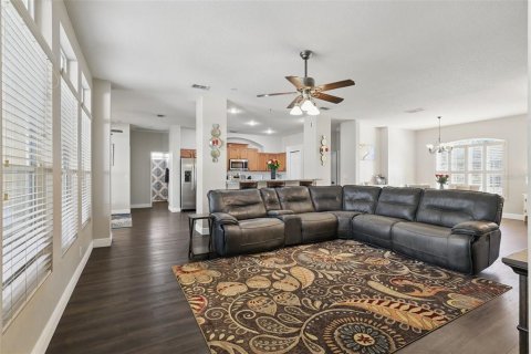 House in Clermont, Florida 3 bedrooms, 181.72 sq.m. № 1526760 - photo 13