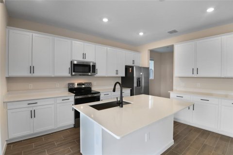 Villa ou maison à vendre à Kissimmee, Floride: 5 chambres, 281.49 m2 № 1290251 - photo 3