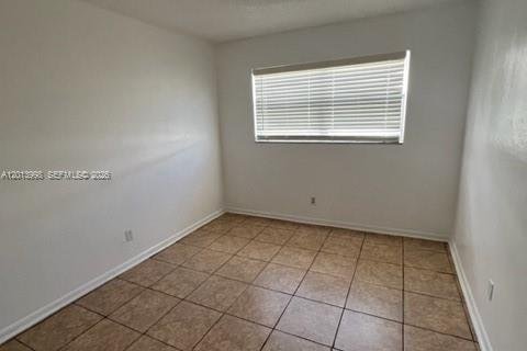 Touwnhouse à louer à Miami, Floride: 3 chambres, 150.5 m2 № 2076039 - photo 13