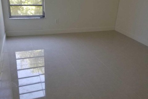 Copropriété à vendre à Miami, Floride: 2 chambres, 83.61 m2 № 2269206 - photo 11