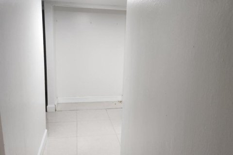 Copropriété à vendre à Miami, Floride: 2 chambres, 83.61 m2 № 2269206 - photo 12