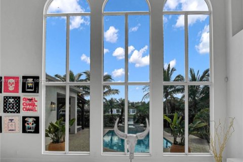 House in Wellington, Florida 6 bedrooms, 453.27 sq.m. № 2352156 - photo 13