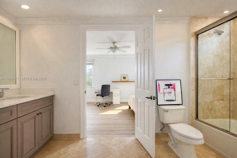 House in Wellington, Florida 6 bedrooms, 453.27 sq.m. № 2352156 - photo 27