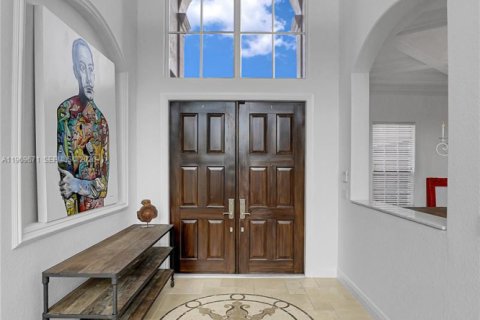 House in Wellington, Florida 6 bedrooms, 453.27 sq.m. № 2352156 - photo 11