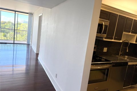 Condo in Aventura, Florida, 2 bedrooms  № 2047164 - photo 7