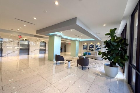 Condo in Aventura, Florida, 2 bedrooms  № 2047164 - photo 18
