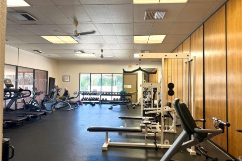 Condo in Aventura, Florida, 2 bedrooms  № 2047164 - photo 23