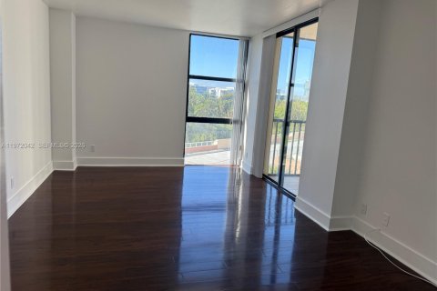 Condo in Aventura, Florida, 2 bedrooms  № 2047164 - photo 16