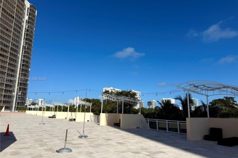 Condo in Aventura, Florida, 2 bedrooms  № 2047164 - photo 20